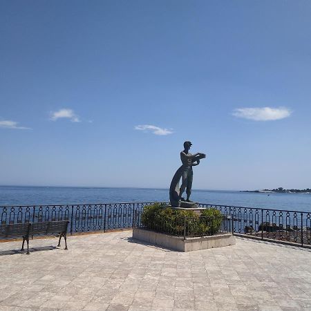 Suite Sul Mare 지아르디니낙소스 외부 사진